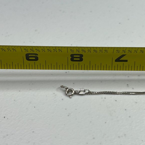 Silver Women's Choker 16" Necklace With Green Faceted Silver Plated Pendant - Picture 10 of 11